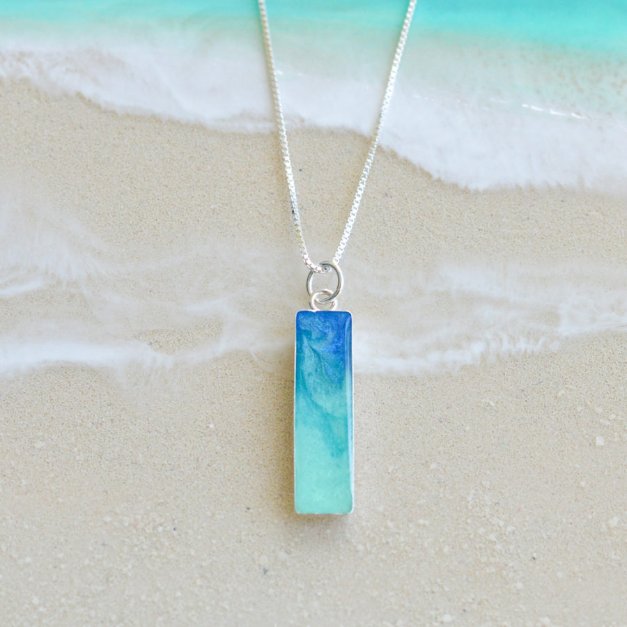 Ocean Blues bar necklace